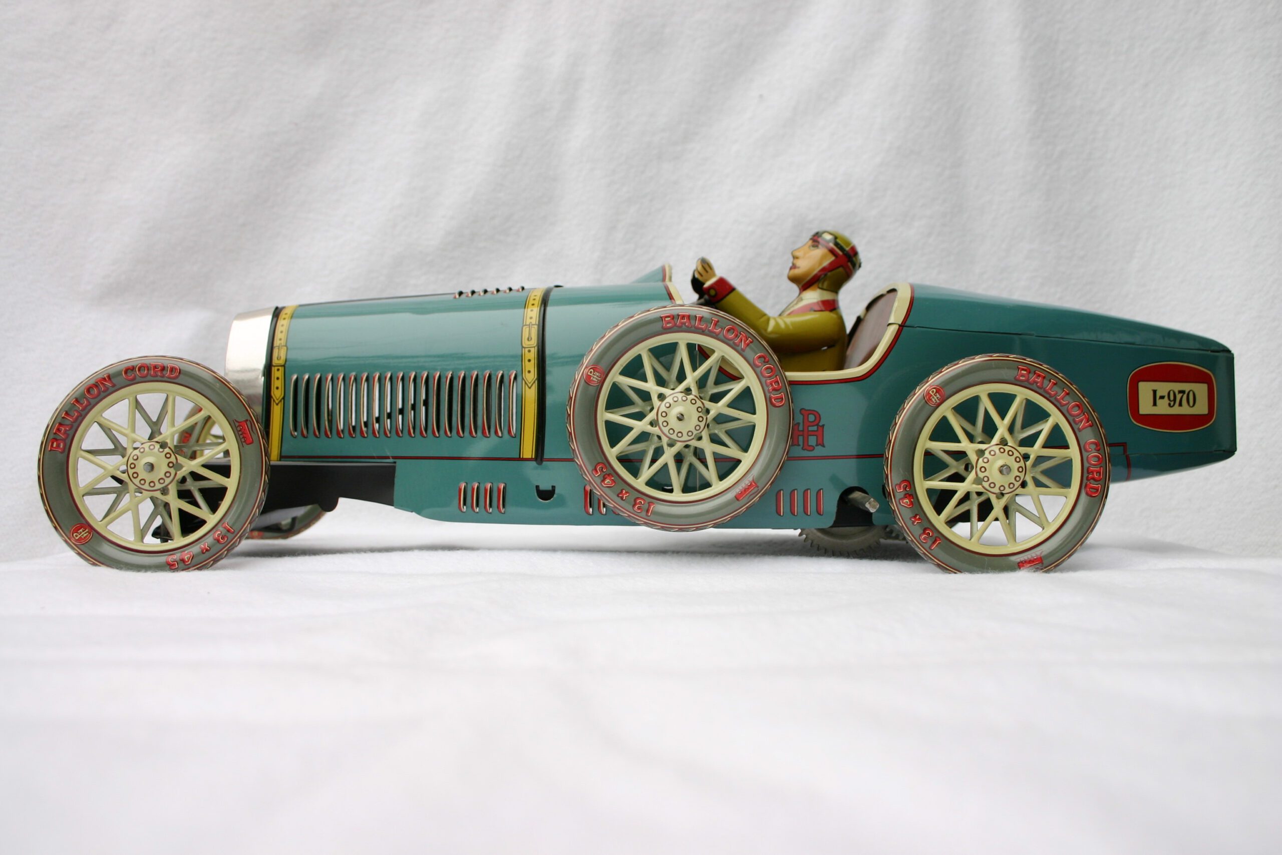 Auto Bugatti Azul PAYÁ