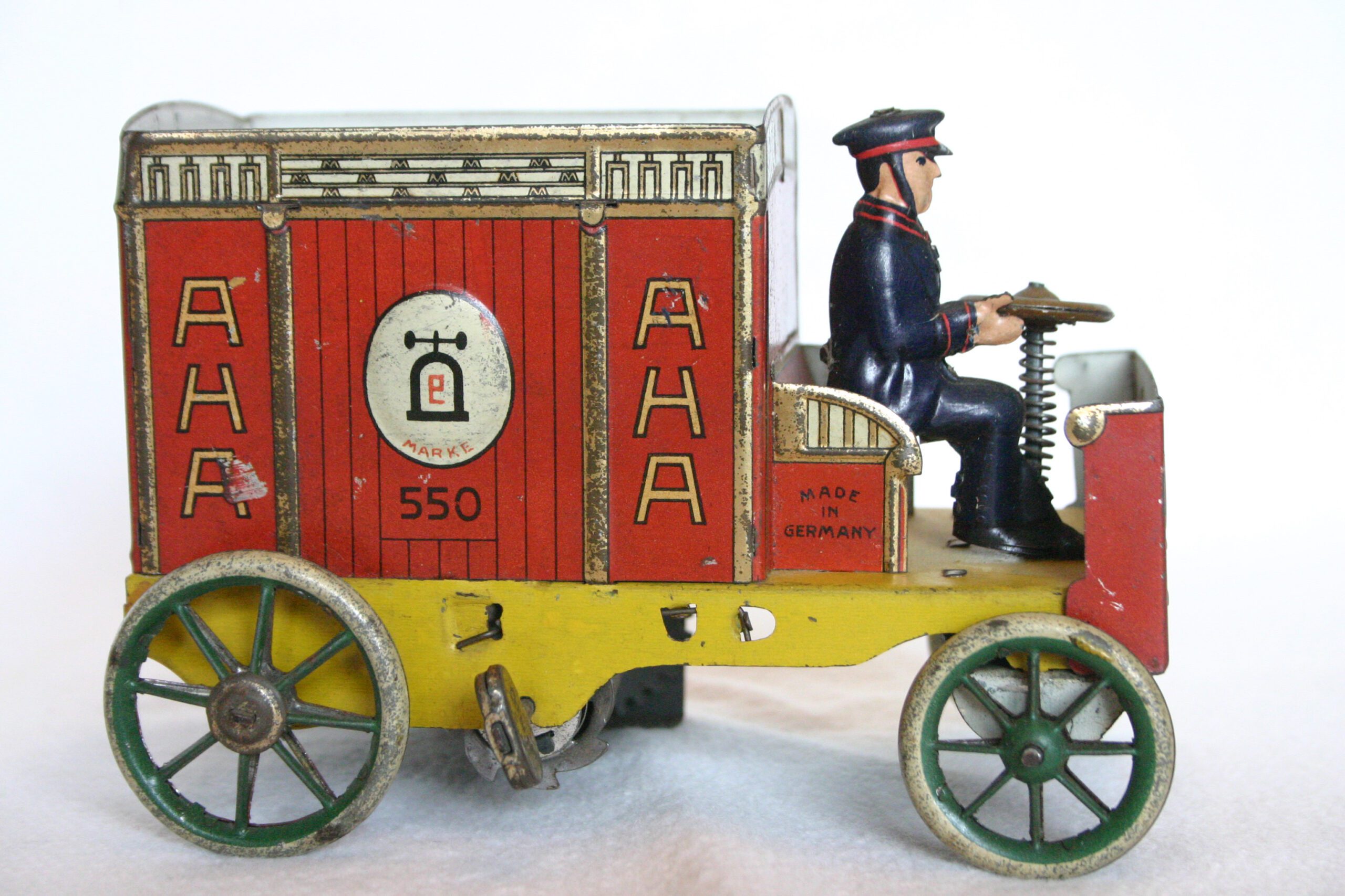 Colección Museo del Juguete Camioneta AHA LEHMANN