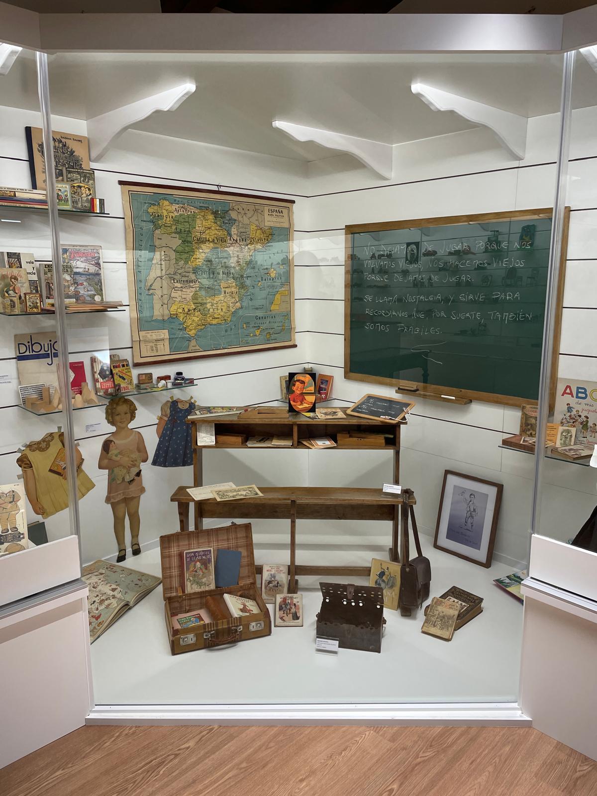 escuela expuesta en el museo del juguete